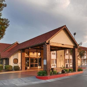 Best Western Plus Town & Country - Photo Gallery 1