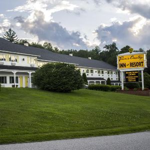 Town & Country Inn and Resort in Gorham, USA 