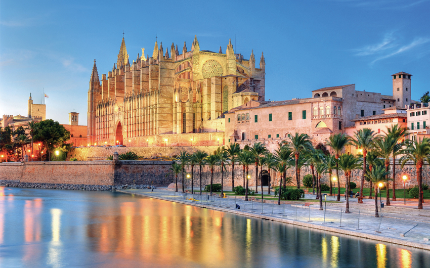 La Seu - the famous medieval gothic catholic cathedral, Palma de Mallorca