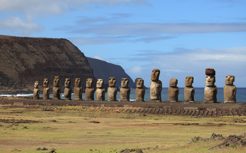 Rapa Nui, Isla de Pascua, Easter Island, Ahu Tongariki the largest ahu on the Island