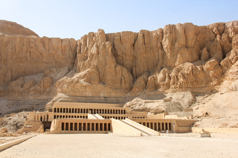 LUXOR / ESNA