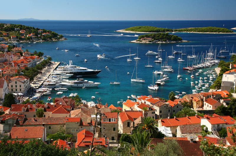  THU I VIS I HVAR I STARI GRAD